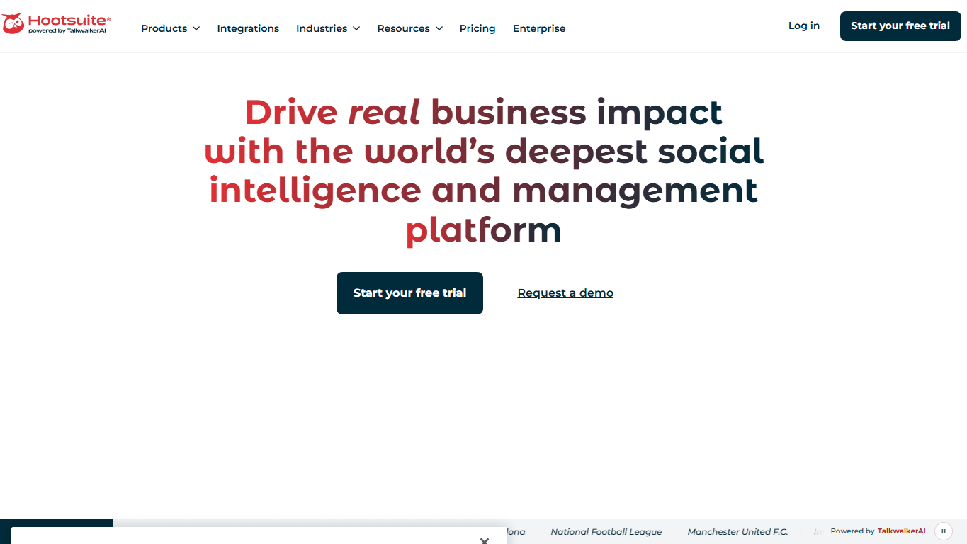 Hootsuite homepage screenshot of the official website interface